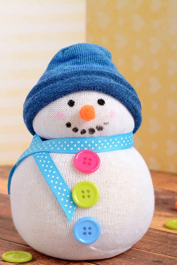 No-Sew Sock Snowman - DIY No-Sew Sock Snowman Ideas
