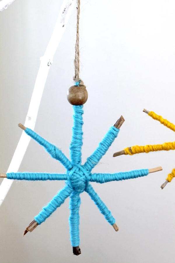 Yarn star ornament - DIY Yarn star ornament Ideas