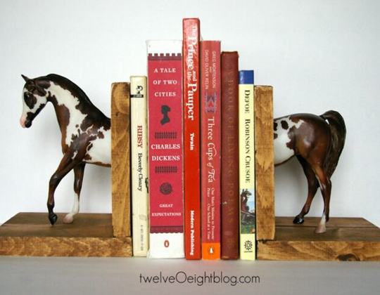 Spotted horse bookends - DIY Spotted horse bookends Ideas